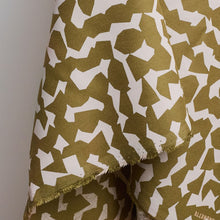 Load image into Gallery viewer, Atelier Brunette's Ekko Viscose fabric shows print to selvedge