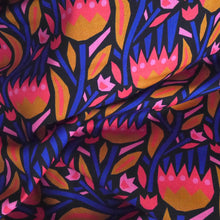 Load image into Gallery viewer, Organic cotton fabric crumpled with bold flowers print