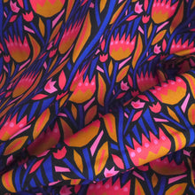 Load image into Gallery viewer, Organic cotton fabric crumpled with bold flowers print