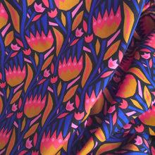Load image into Gallery viewer, Organic cotton fabric crumpled with bold flowers print