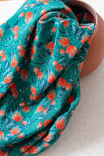 Load image into Gallery viewer, Viscose fabric drapes out from a vase