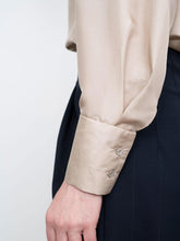 Load image into Gallery viewer, Close up of cuff with two buttons fastening