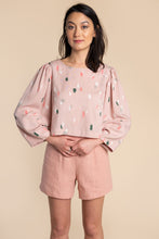 Load image into Gallery viewer, Lady with hands together wears a puffy sleeved, boxy Cielo top