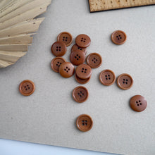 Load image into Gallery viewer, 4-hole 20mm Corozo buttons scattered