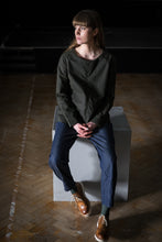 Load image into Gallery viewer, Lady sits wearing 101 Trousers long and straight