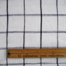 Load image into Gallery viewer, Box check pattern shown with a ruler to size of 5.5cm box check