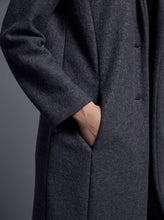 Load image into Gallery viewer, Close up detail of hand in pocket within a seam
