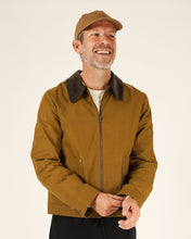 Load image into Gallery viewer, Model wears Bear Jacket with contrasting colour collar; worn zipped up
