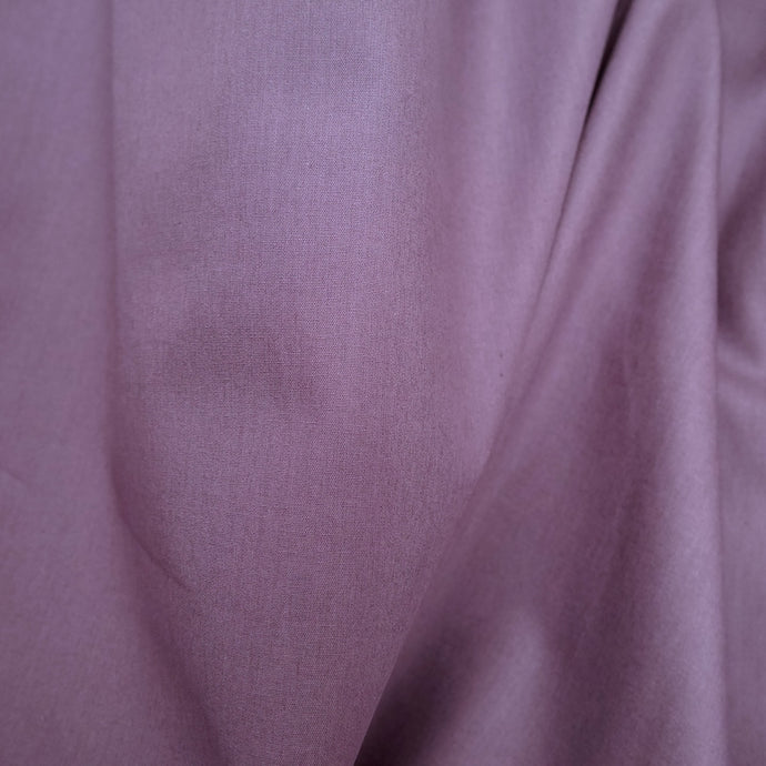 Organic Cotton Poplin Fabric hangs with drape