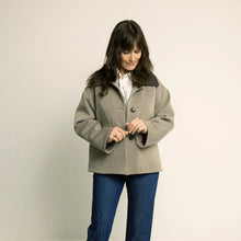 Load image into Gallery viewer, Model wears a short coat with contrasting fabric collar
