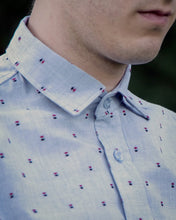 Load image into Gallery viewer, Close up of fastened collar of the Fairfield Button Up shirt.
