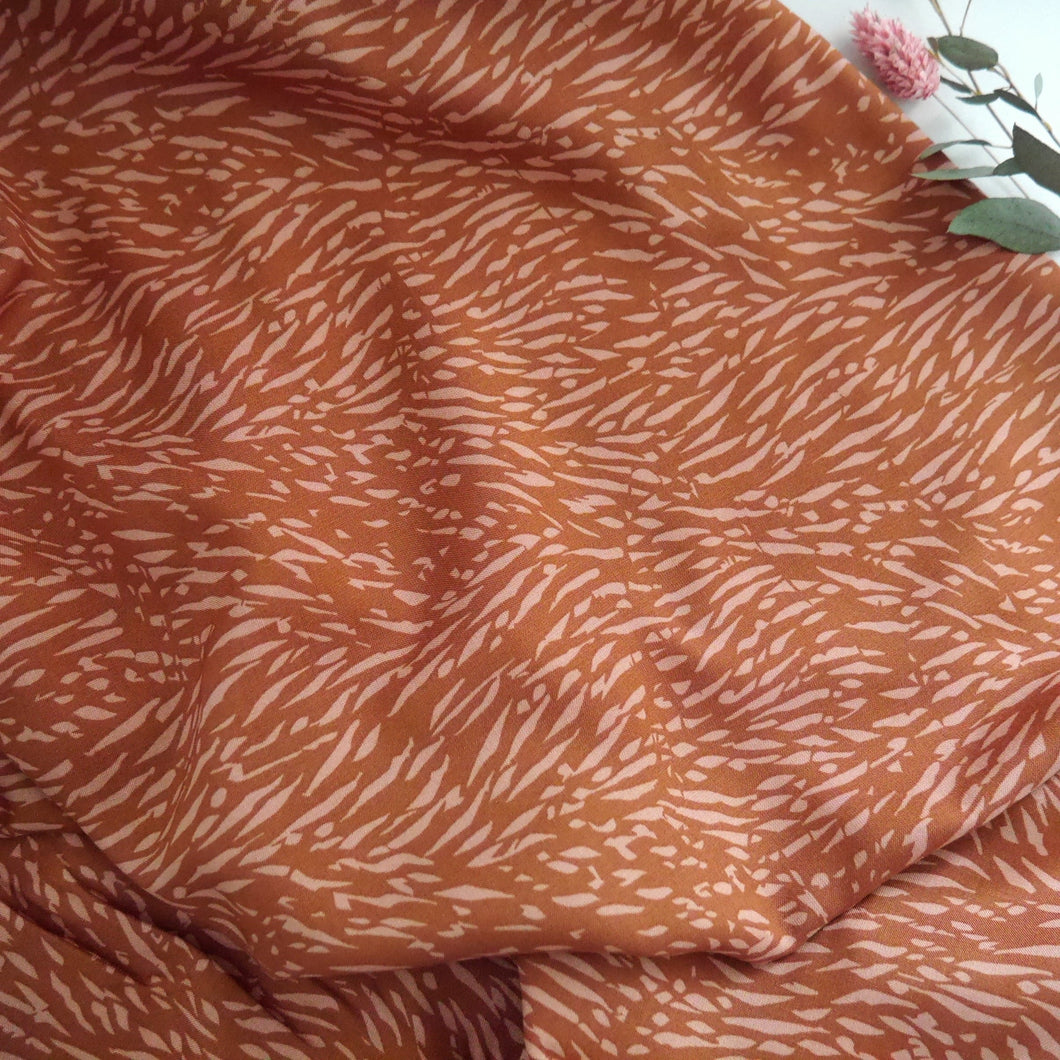 Fabric softly ruched shows off Flecks pattern